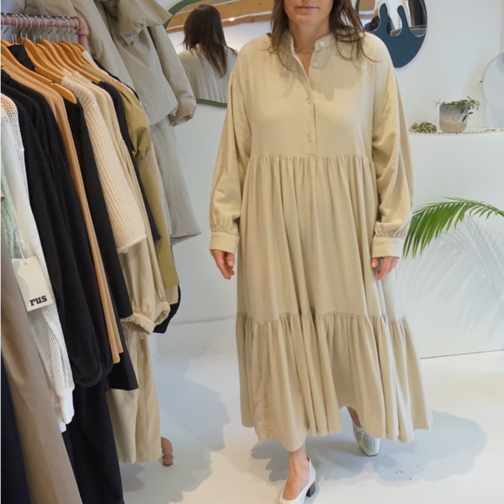 Chic Beige Long Sleeve Dress